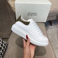 Alexander Mcqueen Oversized Sneakers Unisex Calf Leather and Crocodile Suede White/Olive