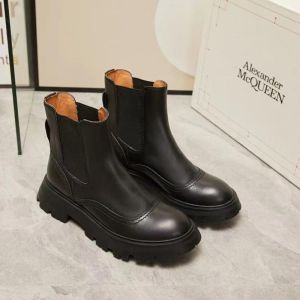 Alexander Mcqueen Wander Chelsea Boots Women Shiny Calf Leather Black